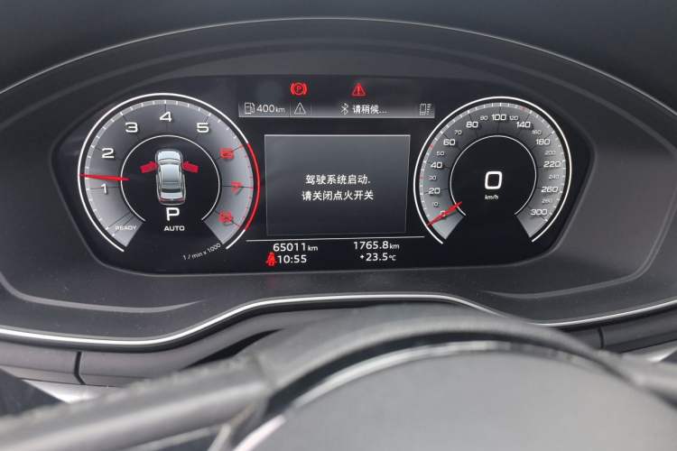 Used Audi A4L 2020 40 TFSI Fashion Dynamic Model Odometer Close Up