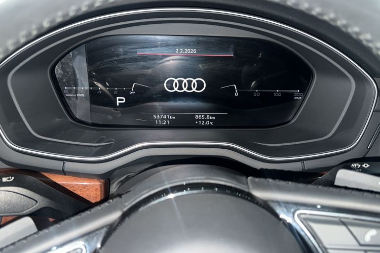 Used Audi A4L 2020 40 TFSI Luxury Prestige Edition Odometer Close Up