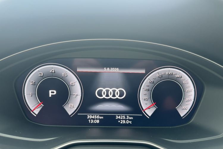 Used Audi A4L 2020 40 TFSI Fashion Dynamic Model Odometer Close Up