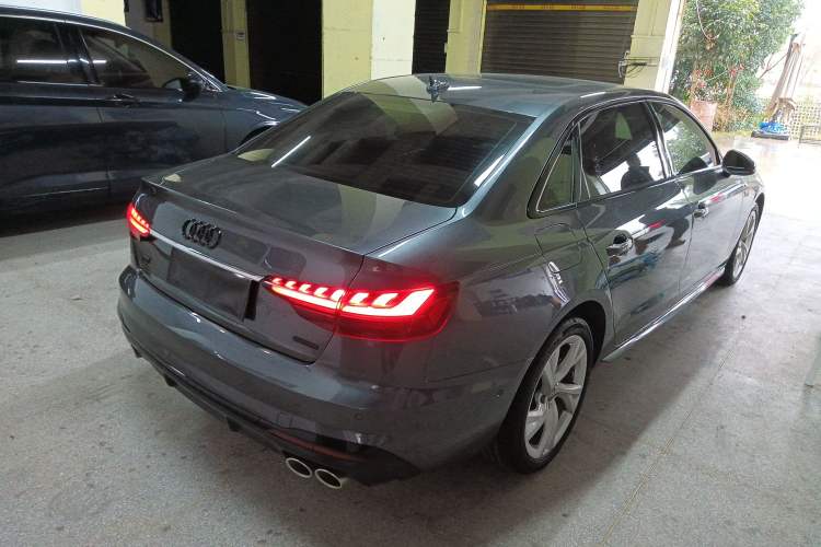 Used Audi A4L 2020 40 TFSI quattro Luxury Dynamic Model Rear Right 45 Deg