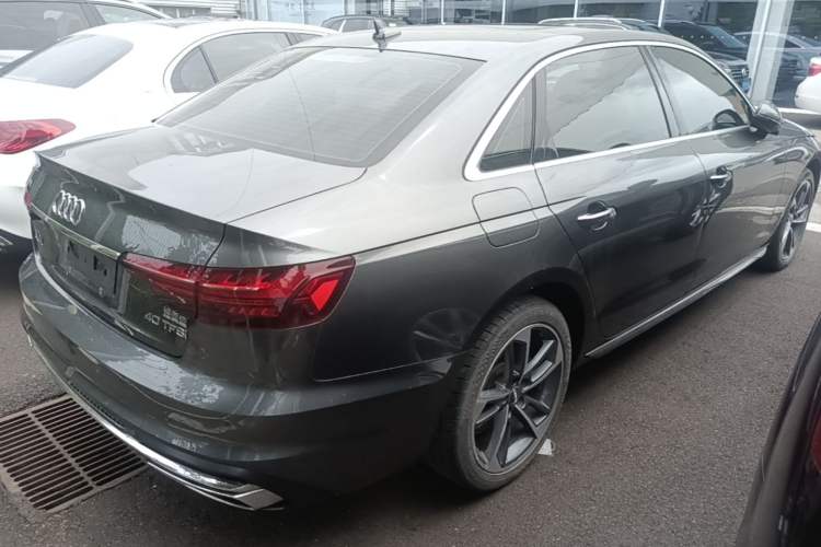 Used Audi A4L 2020 40 TFSI Fashionable and Elegant Model Rear Right 45 Deg