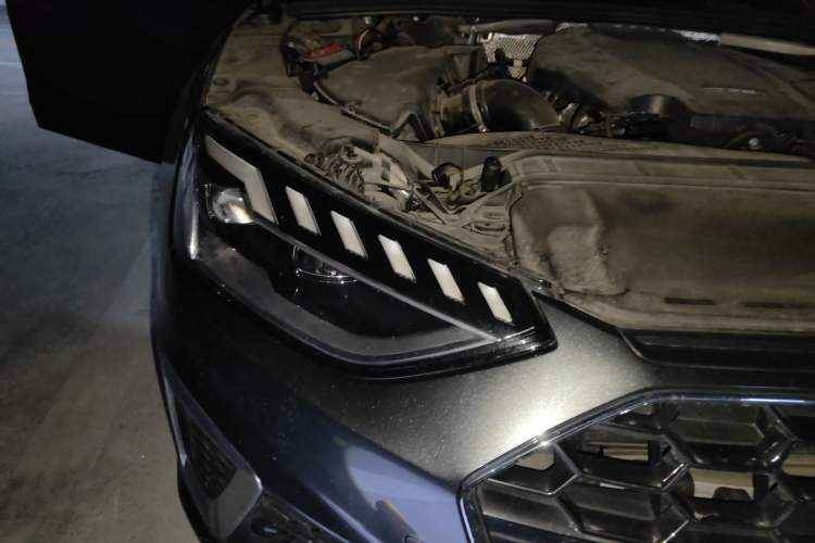 Used Audi A4L 2020 40 TFSI Fashion Dynamic Model Right Front Headlight