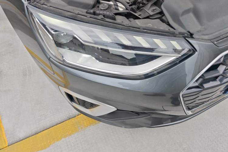 Used Audi A4L 2020 40 TFSI quattro Luxury Dynamic Model Right Front Headlight