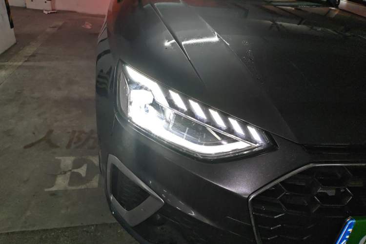 Used Audi A4L 2020 40 TFSI quattro Luxury Dynamic Model Right Front Headlight