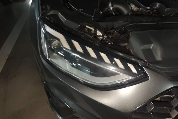 Used Audi A4L 2020 40 TFSI Luxury Dynamic Model Right Front Headlight