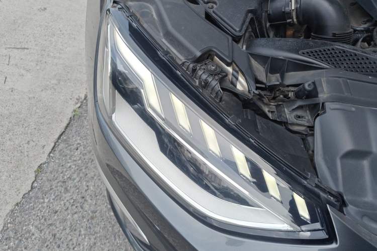 Used Audi A4L 2020 40 TFSI Luxury Dynamic Model Right Front Headlight