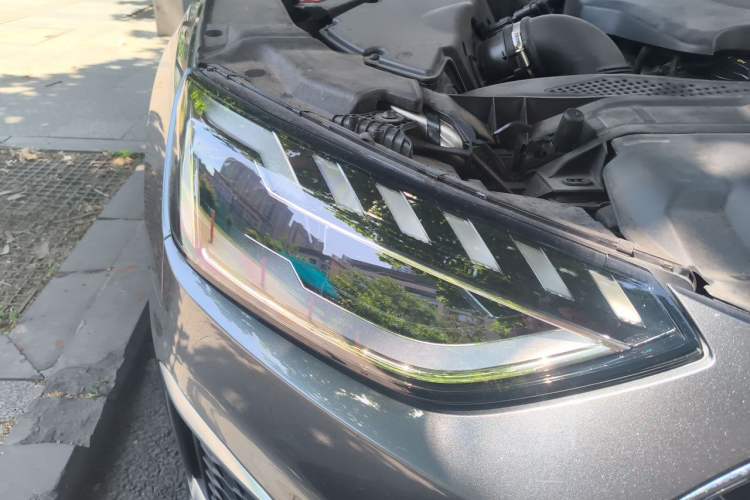 Used Audi A4L 2020 40 TFSI Fashion Dynamic Model Right Front Headlight