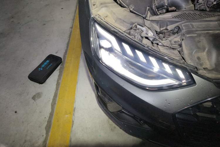 Used Audi A4L 2020 40 TFSI Luxury Dynamic Model Right Front Headlight