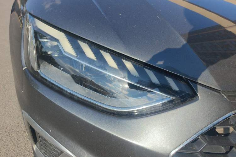 Used Audi A4L 2020 40 TFSI Fashion Dynamic Model Right Front Headlight