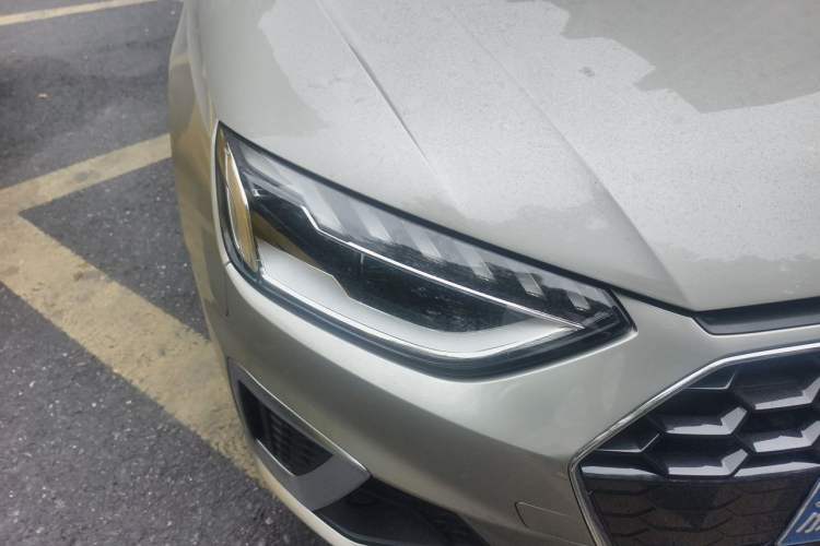 Used Audi A4L 2020 40 TFSI Fashion Dynamic Model Right Front Headlight