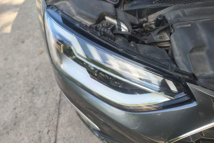 Used Audi A4L 2020 40 TFSI Fashion Dynamic Model Right Front Headlight