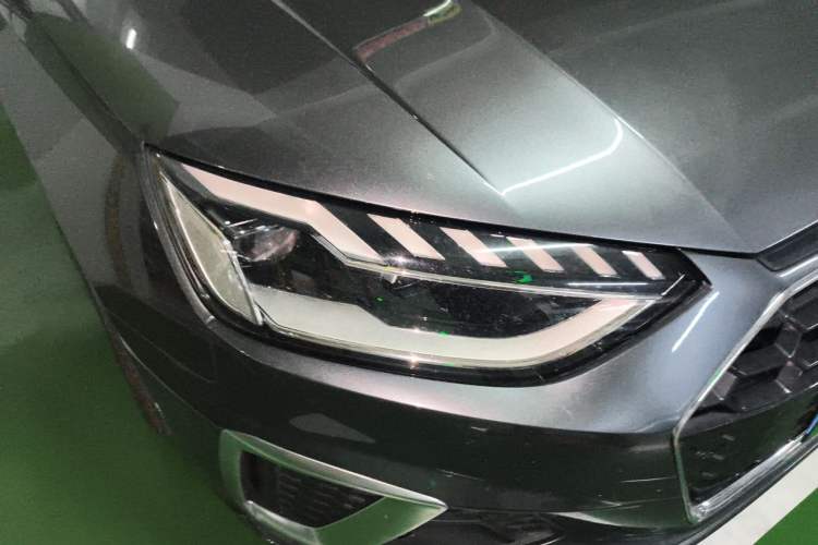 Used Audi A4L 2020 40 TFSI Fashion Dynamic Model Right Front Headlight