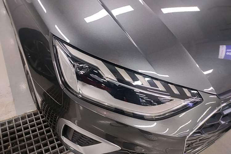 Used Audi A4L 2020 40 TFSI Fashion Dynamic Model Right Front Headlight