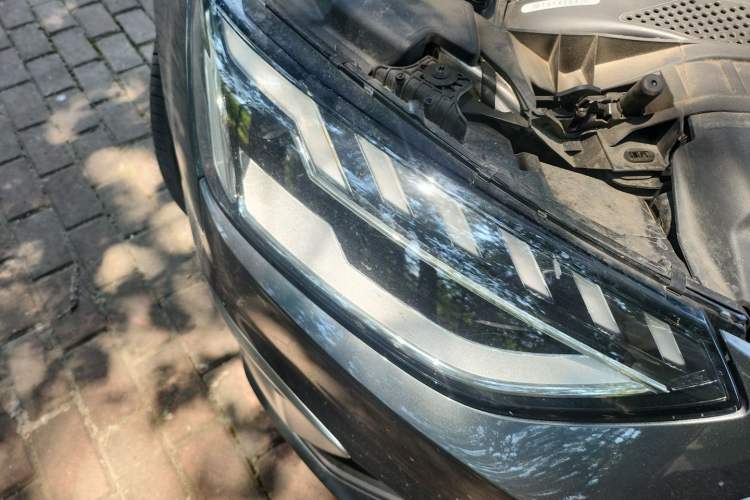 Used Audi A4L 2020 40 TFSI Fashion Dynamic Model Right Front Headlight