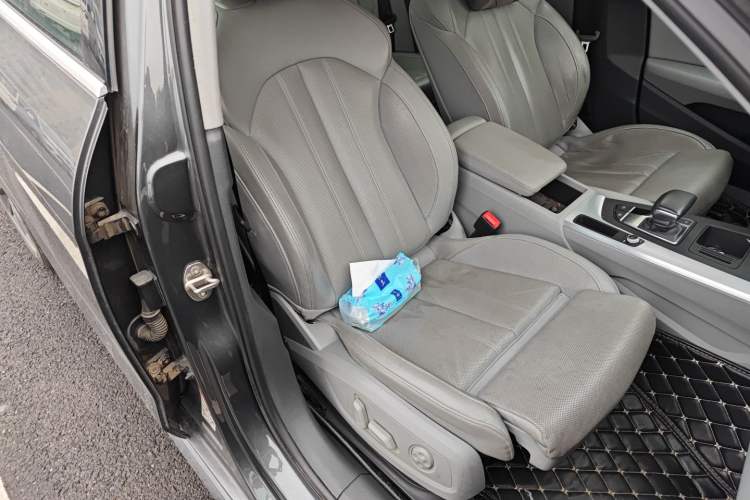 Used Audi A4L 2020 40 TFSI Fashion Dynamic Model Right Front Seat