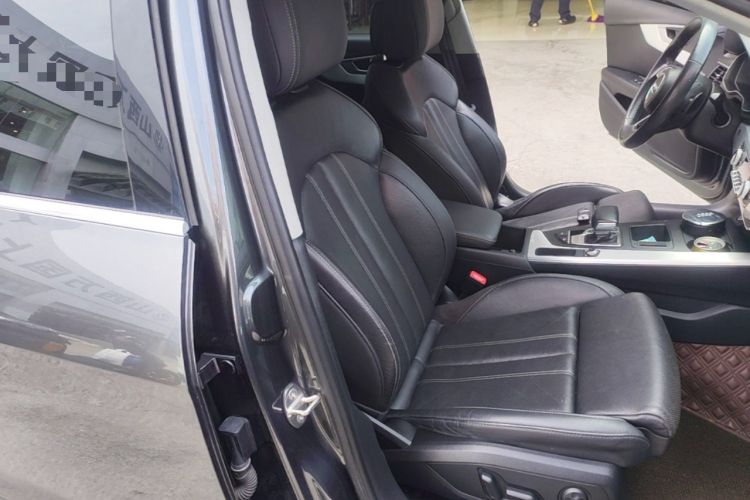 Used Audi A4L 2020 40 TFSI Luxury Dynamic Model Right Front Seat