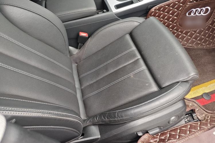 Used Audi A4L 2020 40 TFSI Luxury Dynamic Model Right Front Seat