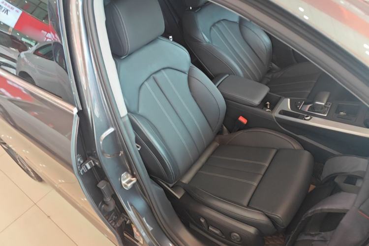 Used Audi A4L 2020 40 TFSI quattro Luxury Dynamic Model Right Front Seat