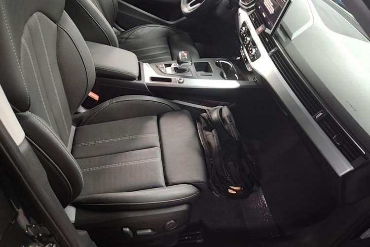 Used Audi A4L 2020 40 TFSI Fashion Dynamic Model Right Front Seat