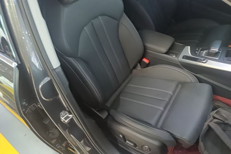 Used Audi A4L 2020 40 TFSI Fashion Dynamic Model Right Front Seat