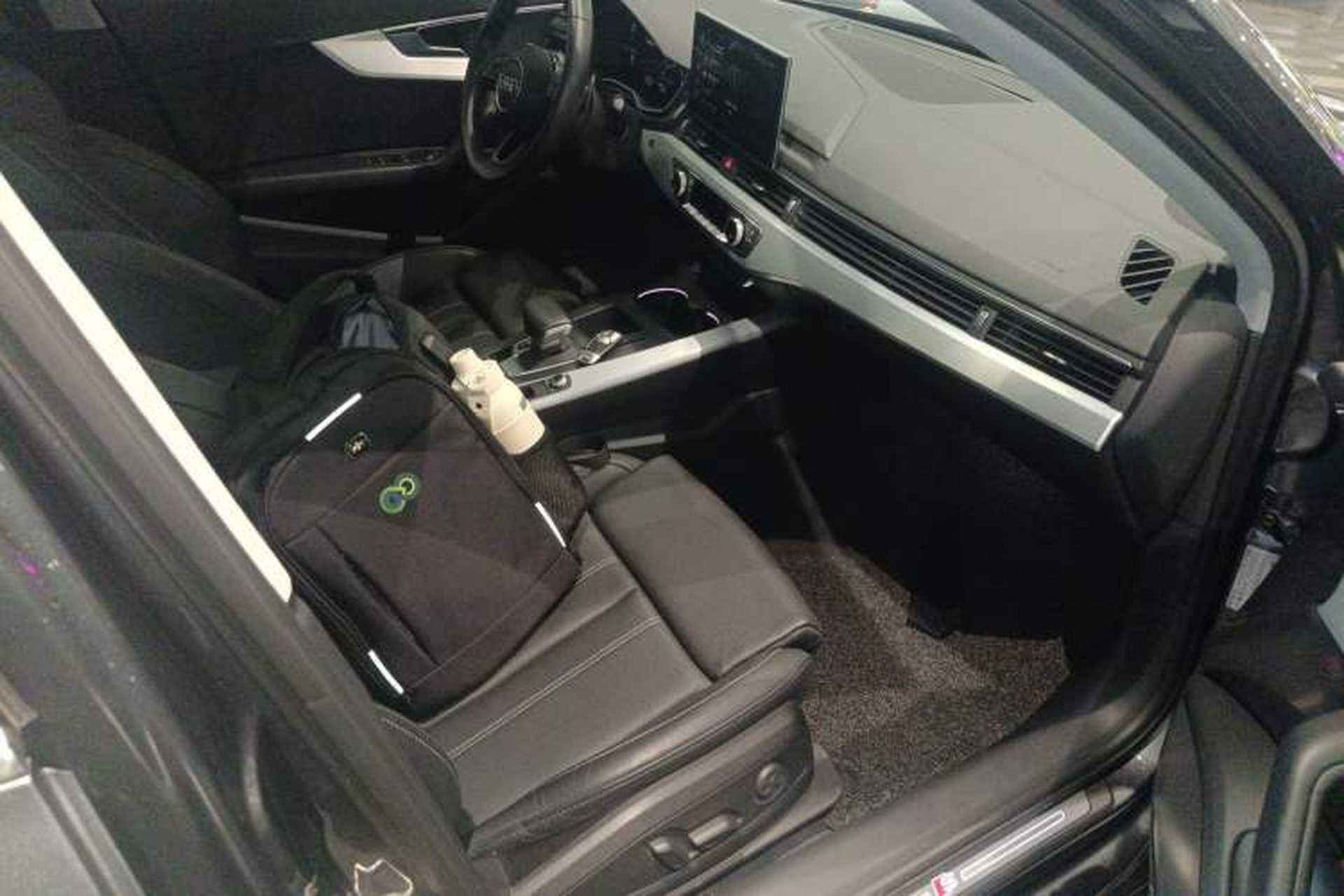 Used Audi A4L 2020 40 TFSI Luxury Dynamic Model Right Front Seat