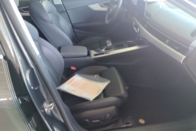 Used Audi A4L 2020 40 TFSI Luxury Dynamic Model Right Front Seat