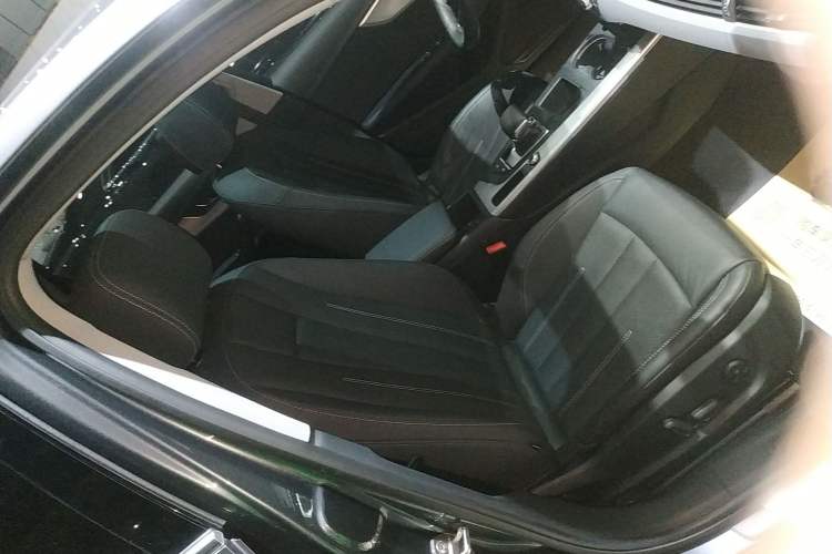 Used Audi A4L 2020 40 TFSI Fashionable and Elegant Model Right Front Seat