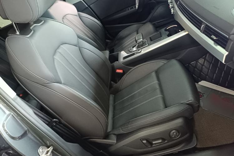 Used Audi A4L 2020 40 TFSI Fashion Dynamic Model Right Front Seat