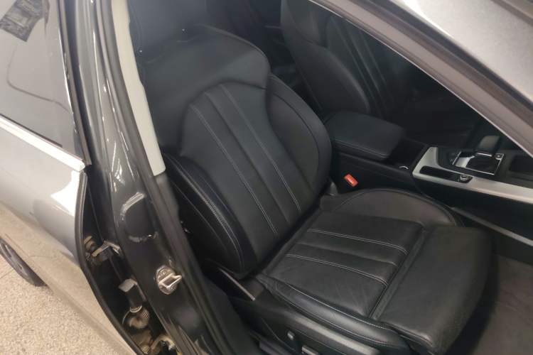 Used Audi A4L 2020 40 TFSI Fashion Dynamic Model Right Front Seat