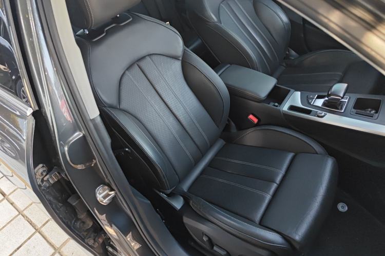 Used Audi A4L 2020 40 TFSI Fashion Dynamic Model Right Front Seat