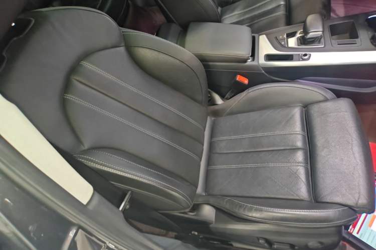 Used Audi A4L 2020 40 TFSI Fashion Dynamic Model Right Front Seat