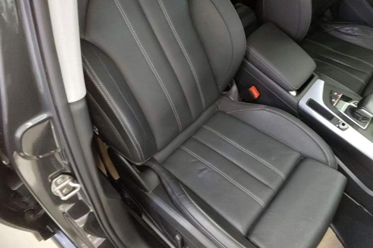 Used Audi A4L 2020 40 TFSI Fashion Dynamic Model Right Front Seat