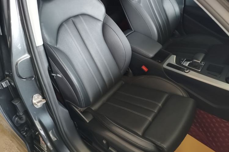 Used Audi A4L 2020 40 TFSI quattro Luxury Dynamic Model Right Front Seat