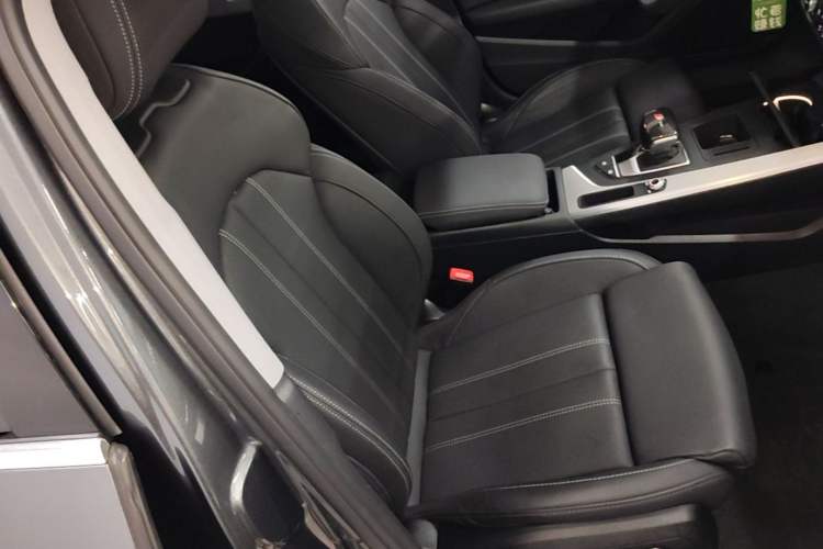 Used Audi A4L 2020 40 TFSI Fashion Dynamic Model Right Front Seat