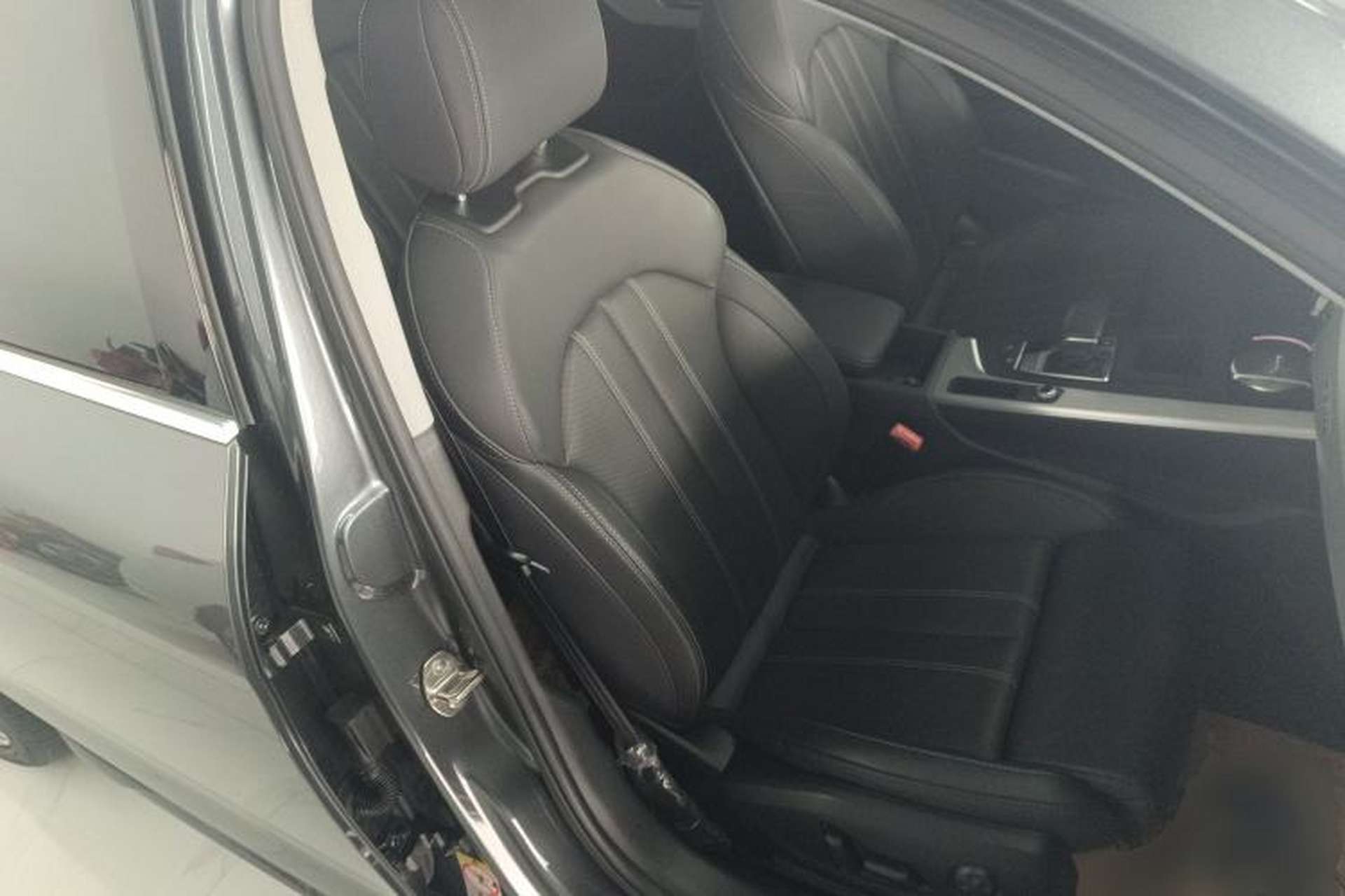Used Audi A4L 2020 40 TFSI quattro Luxury Dynamic Model Right Front Seat