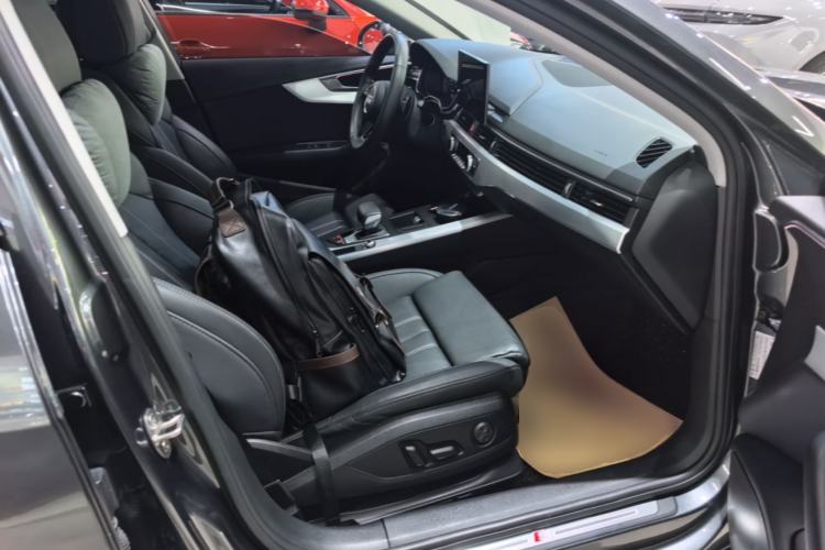 Used Audi A4L 2020 40 TFSI Fashion Dynamic Model Right Front Seat