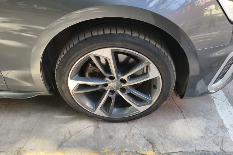 Used Audi A4L 2020 40 TFSI Fashion Dynamic Model Right Front Wheel Hub