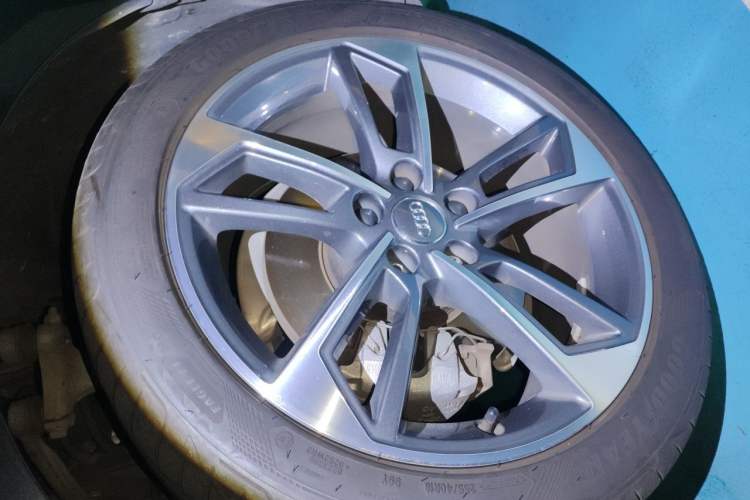 Used Audi A4L 2020 40 TFSI Fashion Dynamic Model Right Front Wheel Hub