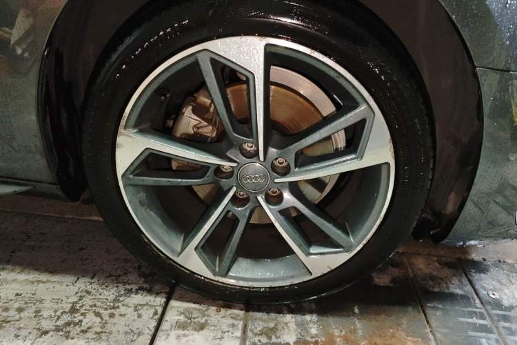 Used Audi A4L 2020 40 TFSI Fashion Dynamic Model Right Front Wheel Hub