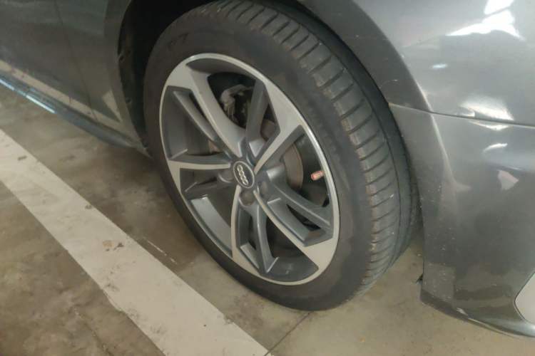 Used Audi A4L 2020 40 TFSI Fashion Dynamic Model Right Front Wheel Hub