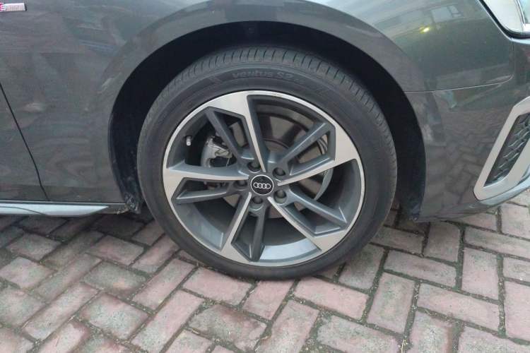 Used Audi A4L 2020 40 TFSI Fashion Dynamic Model Right Front Wheel Hub
