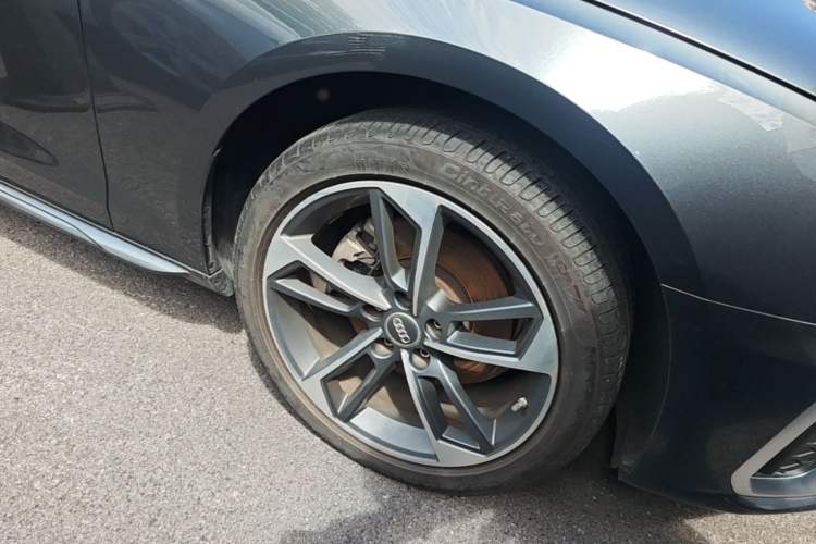 Used Audi A4L 2020 40 TFSI Fashion Dynamic Model Right Front Wheel Hub