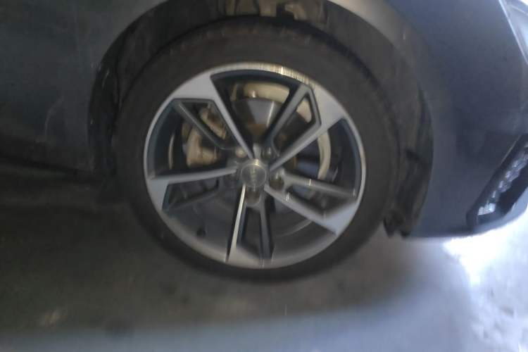 Used Audi A4L 2020 40 TFSI Fashion Dynamic Model Right Front Wheel Hub