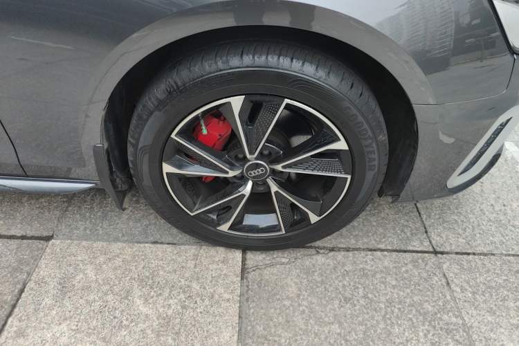 Used Audi A4L 2020 35 TFSI Fashion Dynamic Model Right Front Wheel Hub