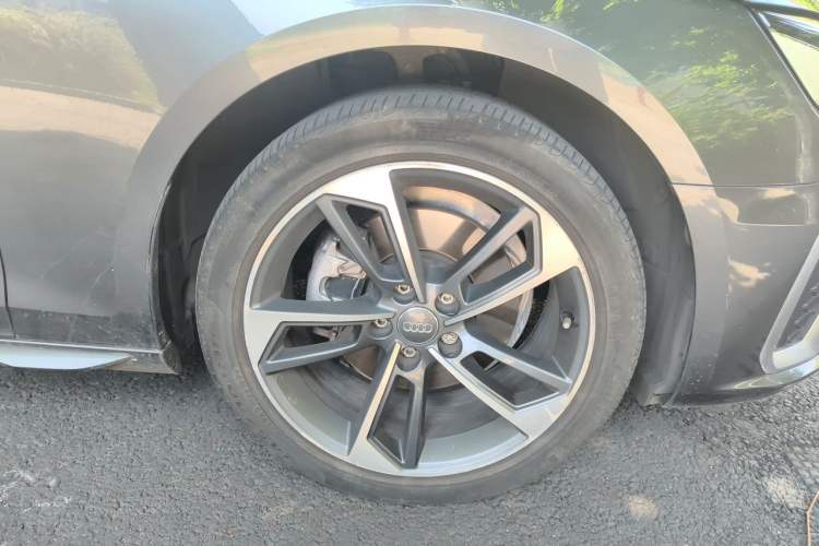 Used Audi A4L 2020 40 TFSI Fashion Dynamic Model Right Front Wheel Hub
