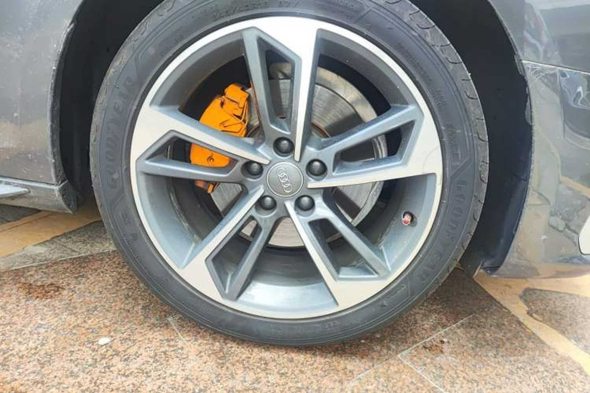 Used Audi A4L 2020 40 TFSI Fashion Dynamic Model Right Front Wheel Hub