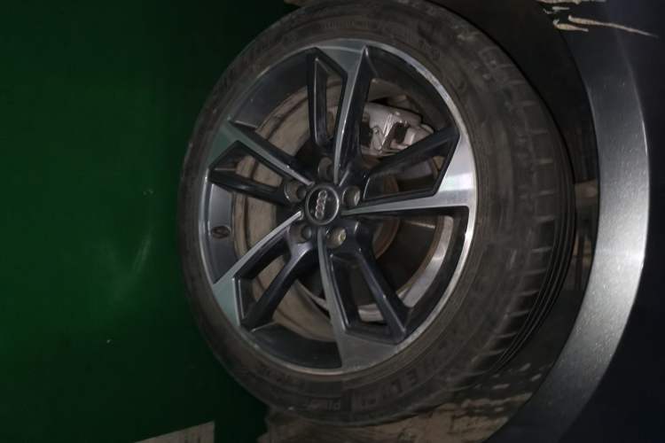 Used Audi A4L 2020 40 TFSI Fashion Dynamic Model Right Front Wheel Hub