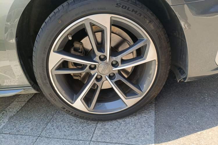 Used Audi A4L 2020 40 TFSI Fashion Dynamic Model Right Front Wheel Hub