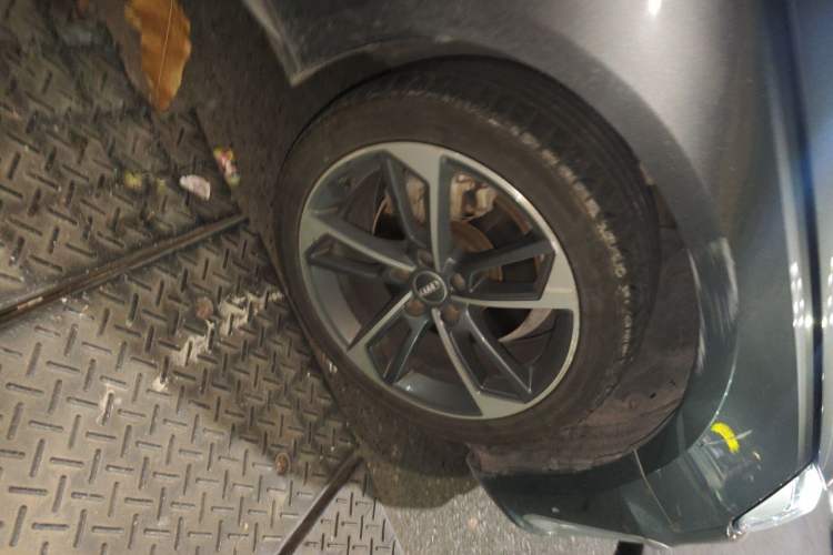 Used Audi A4L 2020 40 TFSI Fashion Dynamic Model Right Front Wheel Hub