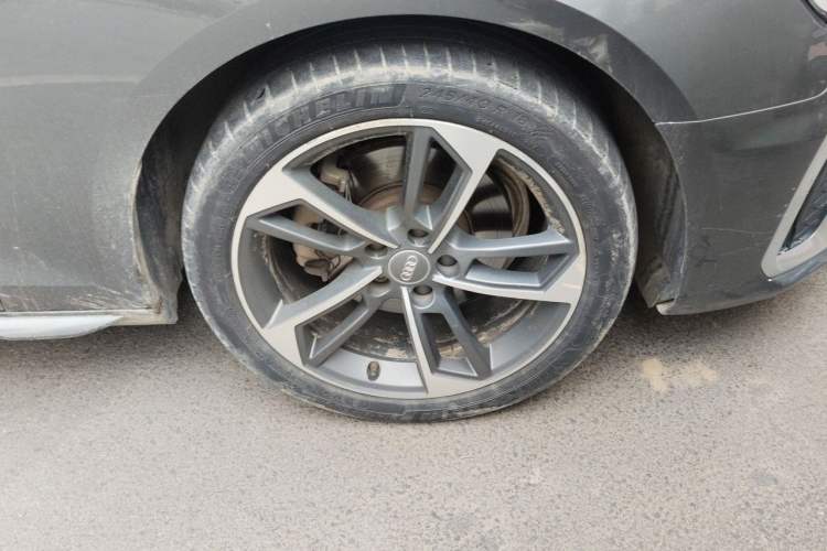 Used Audi A4L 2020 40 TFSI Fashion Dynamic Model Right Front Wheel Hub